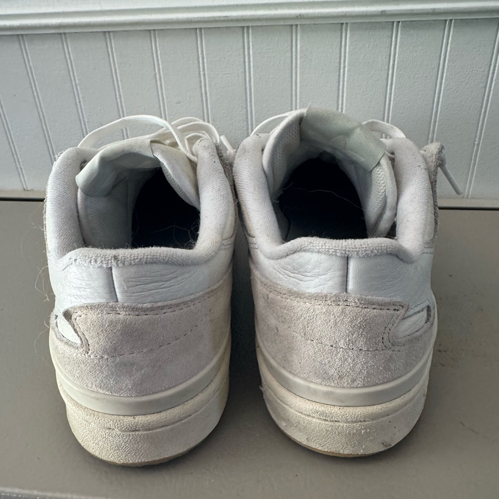 Adidas forums - Picture 3 of 5